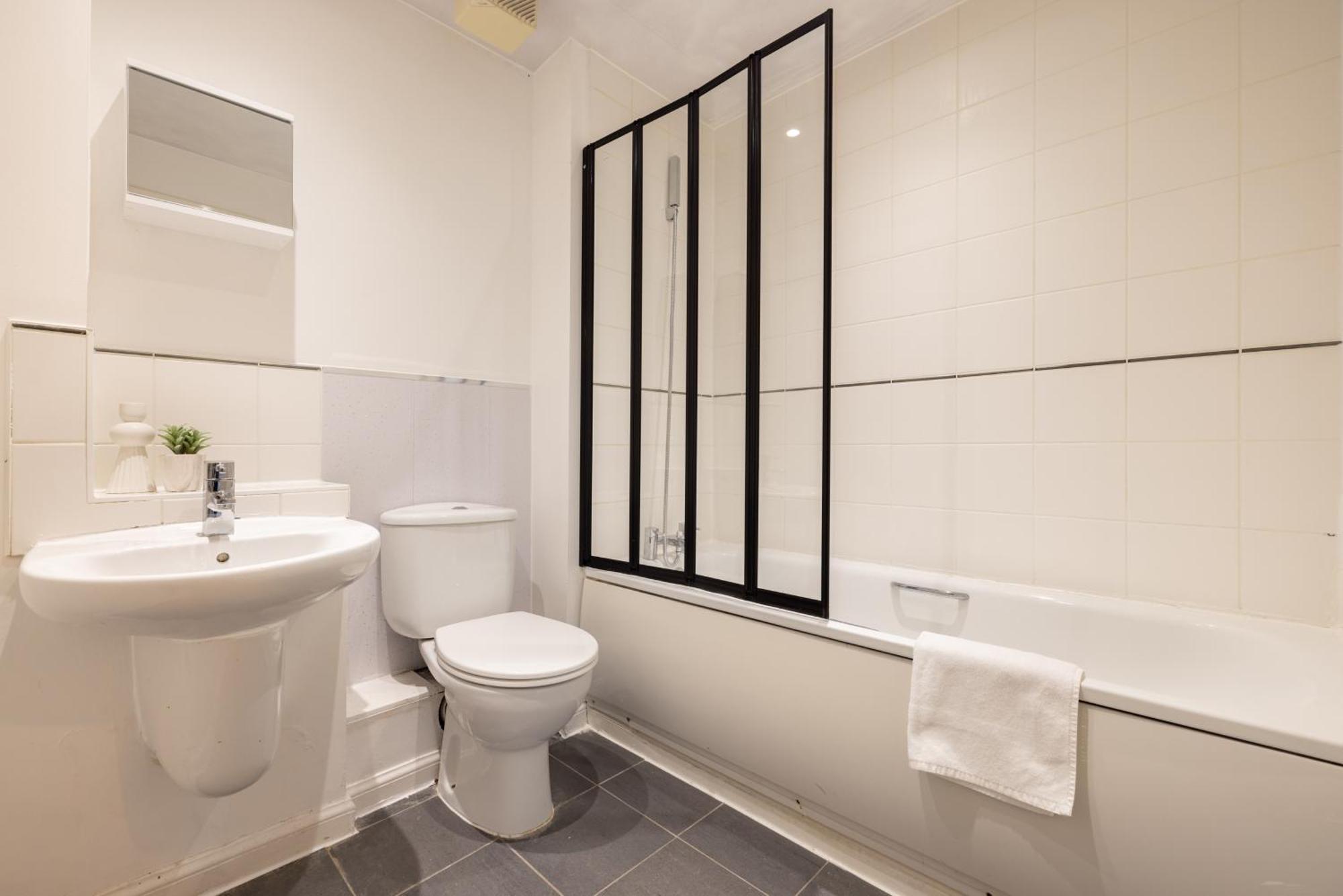 Elegant 2-bedroom Flat In The Heart Of Wembley * Londres